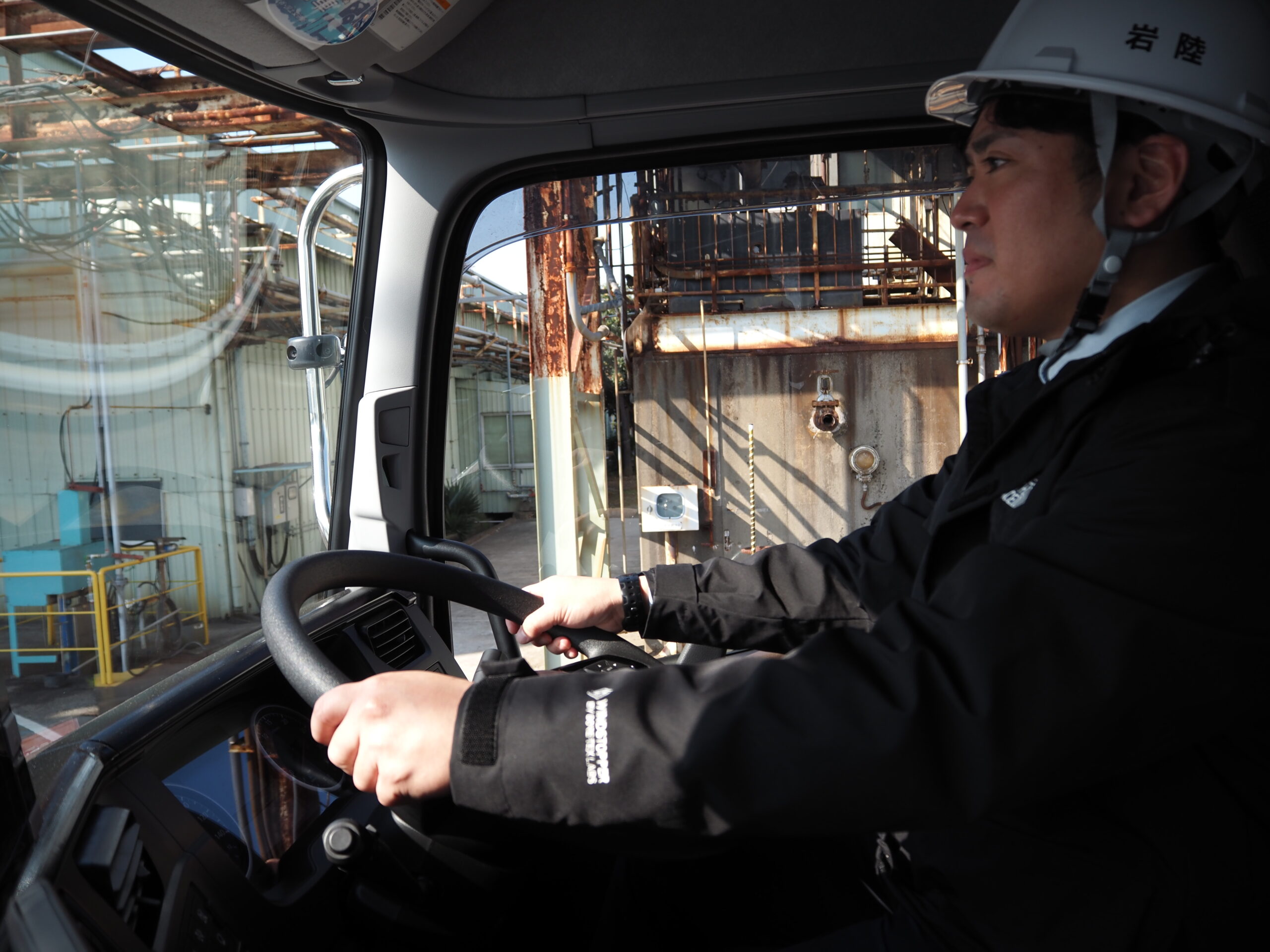 大型トラックドライバー
